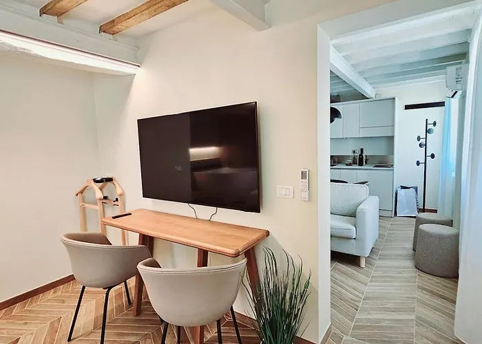 Downtown In Relax E Lavoro * Reggio Emilia